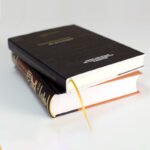 Classic Spot UV Business Cards - Image 2